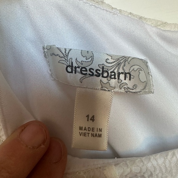 Size 14. Dressbarn.  Worn once to a wedding.  Great lace detail on top. Zip back - Picture 4 of 4